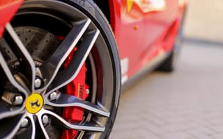 Картинка Феррари (Ferrari), Тачки (Cars), Логотип, Шина, Колесо