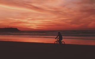 Картинка Закат, Море, Темные, Велосипедист, Берег