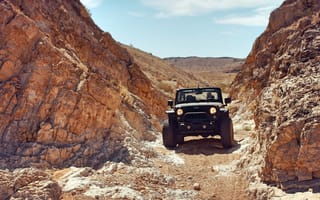 Картинка Пустыня, Тачки (Cars), Jeep, Скалы, Внедорожник
