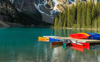 Картинка лодки, шлюпки, горы, озеро