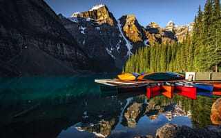 Обои лодки, шлюпки, горы, озеро, отражение