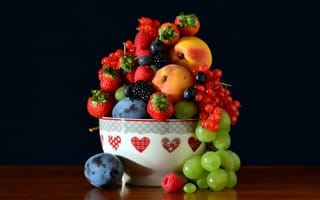 Картинка еда, фрукты, ягоды, персики, сливы, виноград, клубника