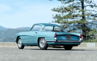Картинка автомобили, aston martin, дерево, ретро, площадка, голубой