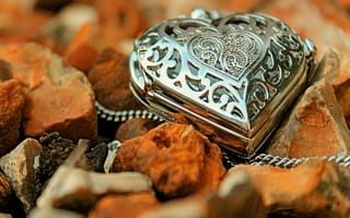 Картинка love, pendant, любовь, сердце, осень, романтика, камни