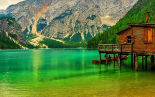 Картинка beach house, природа, пляж, озеро, вид, горы, дом