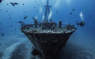 Картинка diver, divers, ruin, sunken, vessel, wreck, море, лодки, корабли