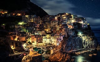 Картинка ночь, море, океан, горы, италия, город, европа, деревня