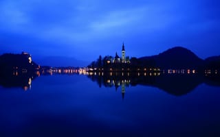 Картинка ночь, reflection, словения, lake bled, slovenia, озеро, огни