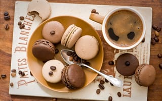 Картинка кофе, печенье, зерна, чашка, макарун, macaron, шоколадное