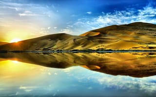 Картинка пейзаж, солнце, закат, монголия, пустыня, озеро
