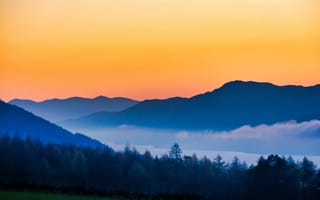 Картинка loch ness, silhouette, sky, mountain, sunset, foggy, dusk, orange