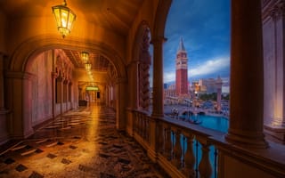 Картинка балкон, венеция, коридор, фонари