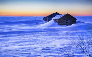 Картинка закат, зима, снег, пейзаж, сугробы, дом