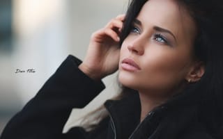 Картинка Angelina Petrova, серый фон, взгляд, профи фото, Ангелина Петрова, позирует, украинка