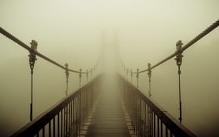 Картинка река, подвесной мост, серый фон, туман