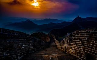 Картинка великая китайская стена, холмы, солнце, горизонт, закат, ступени