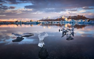 Картинка море, отражение, лед, снег, Glacier bay, горы, Южная Исландия