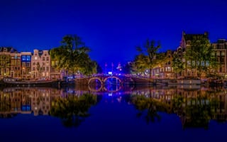 Картинка Amsterdam, ночь, Нидерланды, мост, Голландия, огни, Амстердам