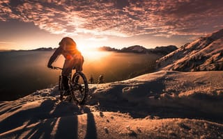 Картинка горы, велик, красиво, вечер, зима, отдых, снег, велосипед, закат, солнце