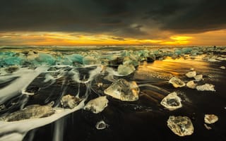 Картинка море, куски льда, Diamond Beach, Pawel Kucharski, Исландия, берег