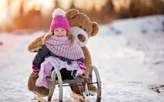 Картинка Mila Beaman, шапочка, медведь, игрушка, снег, зима, санки, девочка, мишка, ребёнок