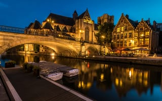 Картинка David Curry, дома, здания, вечер, Лейе, река, Belgium, Фландрия, мост, Ghent, город, Бельгия, лодки, освещение, Гент