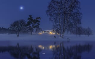 Картинка Швеция, зима, отражение, луна, природа, деревья, ночь, дом, озеро