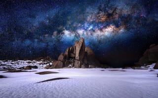 Картинка Звездное ночное небо над горой
