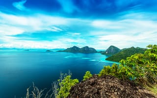 Картинка sea, the sky, tropics, the view from the top, coast, the bushes, horizon, trees, Bohey Dulang Island, Malaysia, rocks, clouds, stones, mountains