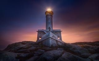 Картинка побережье, Испания, ночь, камни, свет, маяк