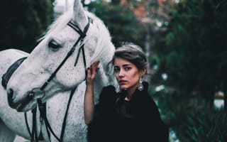 Картинка девушка, проф, лошадь