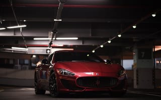 Картинка Maserati, парковка