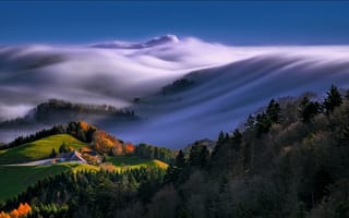 Картинка природа, горы .лес пейзаж, туман деревья трава, облака утреннее солнце, волны небо, Швейцария, дом ферма