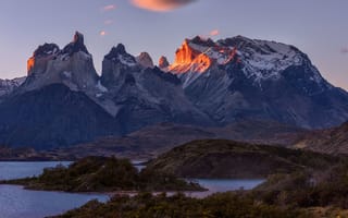 Картинка пейзаж, природа, Торрес дель Пайне, горы, вечер, закат, парк, Патагония, Владимир Рябков, Чили