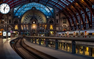Картинка вокзал, поезд, Бельгия, часы, железная дорога