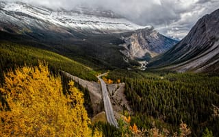 Картинка природа, дорога, горы, осень, лес, скалы, Perry Hoag, Канада