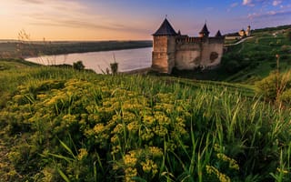 Картинка пейзаж, крепость, склоны, Хотин, Украина, Днестр, река, травы, природа