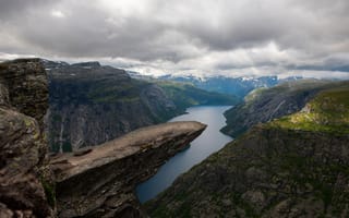 Картинка Норвегия, fjord, Облака, Скала, Trolls-Tongue, Горы, Природа