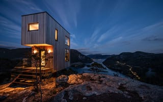 Картинка Bolder Sky Lodges, Norway, designer cabin, view of Lysefjord