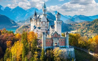 Картинка Neuschwanstein Castle, Southern Bavarian, Germany, Autumn