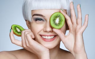 Картинка kiwi fruits, beauty face, diet, eating