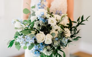 Картинка Wildflower Blues, organic wedding bouquet, blue delphiniums
