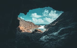Картинка пещера, скалы, облака, океан