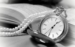 Картинка винтаж, часы, ожерелье, книга