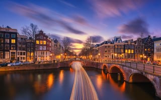 Картинка огни, город, мосты, канал, вечер, амстердам, нидерланды, здания, выдержка, мост нидерланды