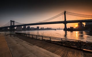 Обои река, нью-йорк, восход, бруклин, ист-ривер, мост, манхэттенский мост, солнце