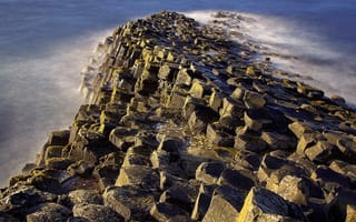 Картинка море, северная ирландия, побережье, мостовая гигантов, скала, базальт