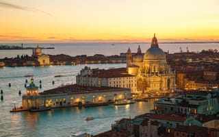 Обои закат, италия, базилика, город, санта-мария-делла-салюте, панорама, собор, венеция, европа, канал