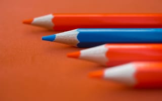 Обои синий, оранжевый, цветные карандаши, карандаши