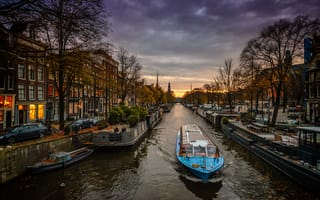 Обои вечер, нидерланды, лодки, амстердам, канал, город